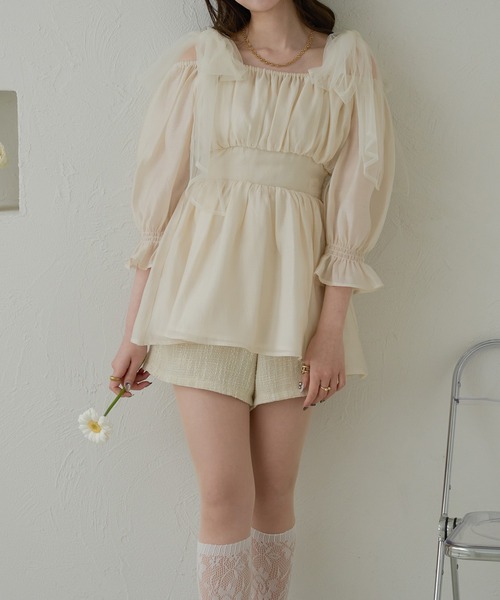 Ambre Neige（アンブルネージュ）の「tulle ribbon tunic blouse