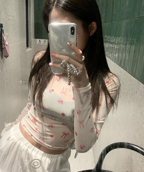 Mayree(メイリー)の「【Mayree】リボン フラワー シアートップス(Tシャツ/カットソー・レディース・ホワイト/ブラック/ピンク・FREE)」の2枚目の写真