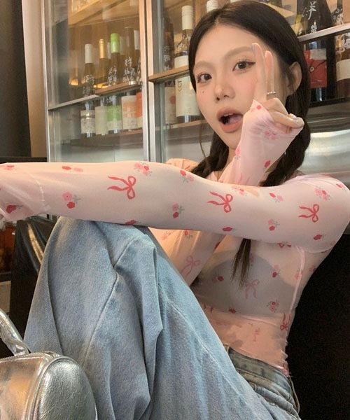 Mayree(メイリー)の「【Mayree】リボン フラワー シアートップス(Tシャツ/カットソー・レディース・ホワイト/ブラック/ピンク・FREE)」の16枚目の写真