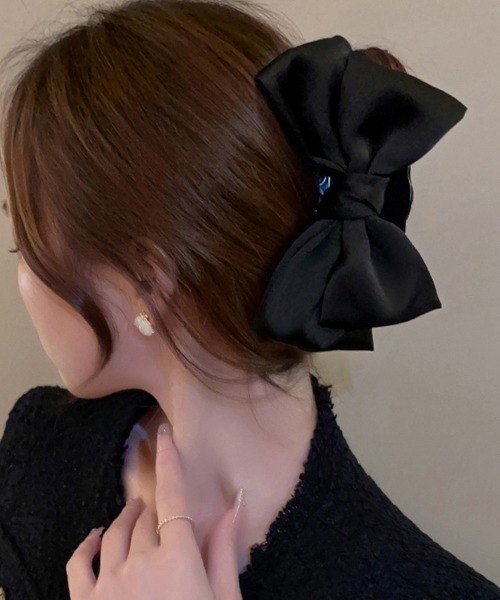 Miniministore(ミニミニストア)の「ビッグリボン ヘアクリップ レディース(バレッタ/ヘアクリップ・レディース・オフホワイト/ブラック・FREE)」の2枚目の写真