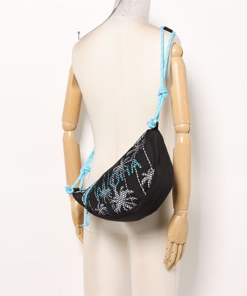 Kahiko（カヒコ）の「【Kahiko】アケウミキクレセントショルダーバッグ（ショルダーバッグ・レディース・ホワイト/ブラック/ピンク・FREE）」の7枚目の写真