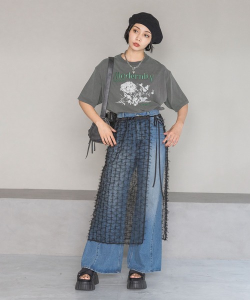 PAGEBOY（ページボーイ）の「シルエットフラワーロゴT（Tシャツ/カットソー・レディース・グリーン/チャコールグレー/オフホワイト・FREE）」の8枚目の写真