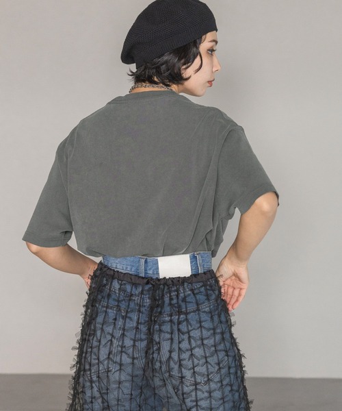 PAGEBOY（ページボーイ）の「シルエットフラワーロゴT（Tシャツ/カットソー・レディース・グリーン/チャコールグレー/オフホワイト・FREE）」の11枚目の写真