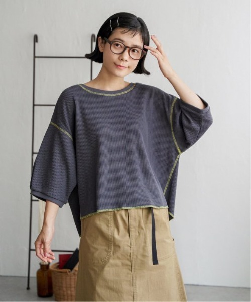LBC(エルビーシー)の「ワッフルカラーステッチプルオーバー(Tシャツ/カットソー・レディース・ブルー/オフホワイト/チャコールグレー/モカ・M)」の3枚目の写真