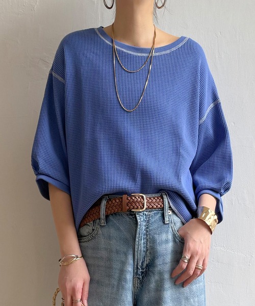 LBC(エルビーシー)の「ワッフルカラーステッチプルオーバー(Tシャツ/カットソー・レディース・ブルー/オフホワイト/チャコールグレー/モカ・M)」の1枚目の写真
