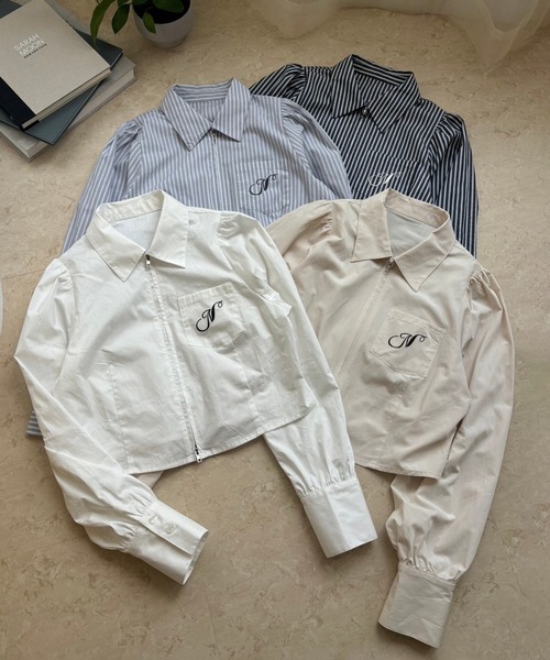 one after another NICE CLAUP(ワンアフターアナザーナイスクラップ)の「ダブルZIPワンポイント刺繍シャツ(シャツ/ブラウス・レディース・オフホワイト/グレー系その他/ベージュ/ブラック系その他/ブルー・FREE)」の22枚目の写真