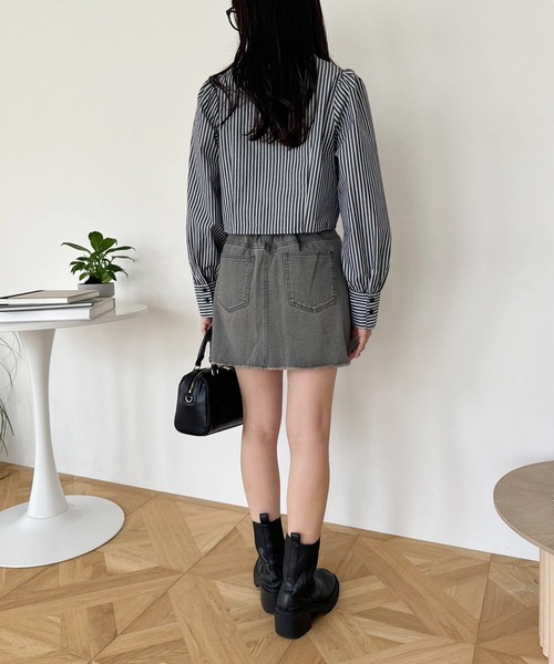 one after another NICE CLAUP(ワンアフターアナザーナイスクラップ)の「ダブルZIPワンポイント刺繍シャツ(シャツ/ブラウス・レディース・オフホワイト/グレー系その他/ベージュ/ブラック系その他/ブルー・FREE)」の17枚目の写真