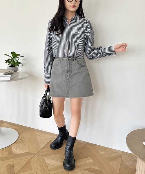 one after another NICE CLAUP(ワンアフターアナザーナイスクラップ)の「ダブルZIPワンポイント刺繍シャツ(シャツ/ブラウス・レディース・オフホワイト/グレー系その他/ベージュ/ブラック系その他/ブルー・FREE)」の18枚目の写真