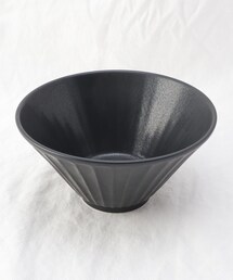212 KITCHEN STORE（トゥワントゥキッチンストア）の「しのぎ反りどんぶり L いぶし天目（食器）」