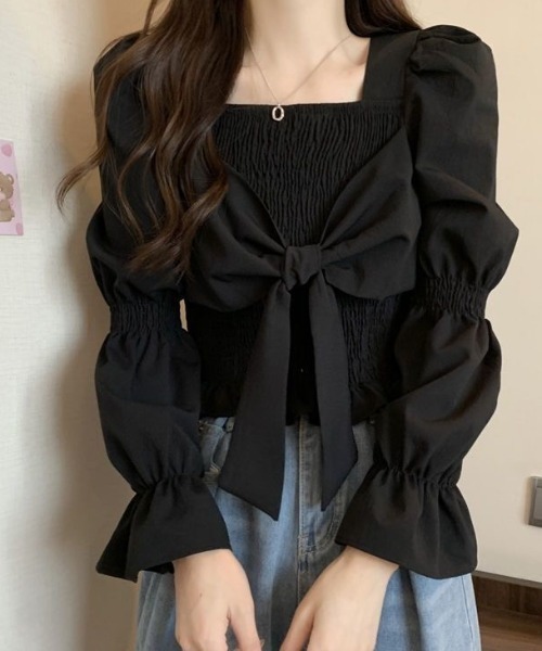 Achic(アシック)の「スクエアネック胸リボンブラウス(Tシャツ/カットソー・レディース・ブラック/アイボリー/ホワイト・M)」の4枚目の写真