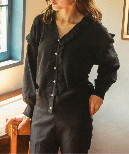 Lajour(ラジュール)の「日本製Vネックニットカーディガン(カーディガン/ボレロ・レディース・ホワイト/ブラック・フリー)」の8枚目の写真