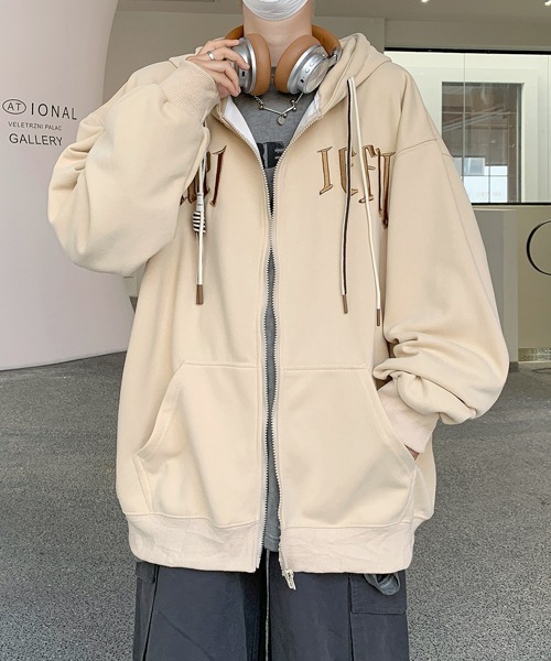 FVLMEN(フルメン)の「【FVLMEN】logo embroidery zip parka/ロゴ 刺繍 ジップ パーカー(パーカー・メンズ・ブラック/ベージュ/カーキ・MEDIUM/LARGE/X-LARGE)」の10枚目の写真