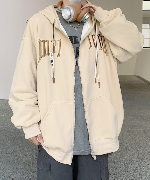 FVLMEN(フルメン)の「【FVLMEN】logo embroidery zip parka/ロゴ 刺繍 ジップ パーカー(パーカー・メンズ・ブラック/ベージュ/カーキ・MEDIUM/LARGE/X-LARGE)」の12枚目の写真