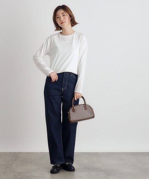 grove(グローブ)の「◆裾テール長袖Tシャツ(Tシャツ/カットソー・レディース・オフホワイト/ブラック/ブラウン系・01/02/03)」の6枚目の写真