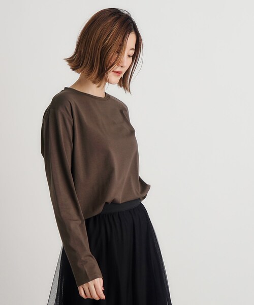 grove(グローブ)の「◆裾テール長袖Tシャツ(Tシャツ/カットソー・レディース・オフホワイト/ブラック/ブラウン系・01/02/03)」の13枚目の写真