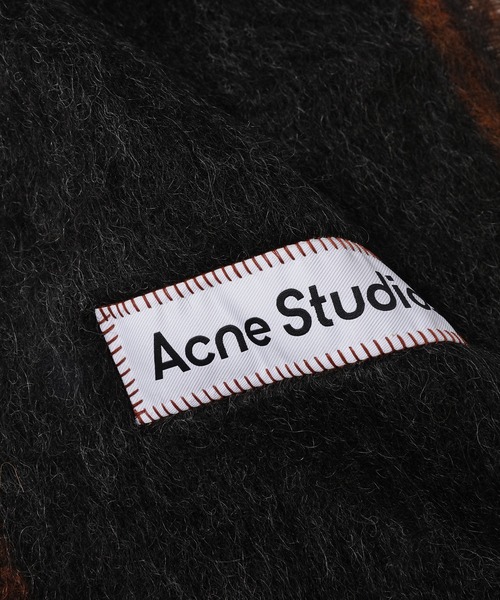 Acne Studios（アクネストゥディオズ）の「Scarves（ストール/ショール