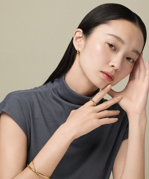 ciite' surgical stainless(シーテサージカルステンレス)の「【 金属アレルギー対応 】 ニュアンスリング サージカルステンレス(リング・レディース・ゴールド・13号/11号/9号)」の3枚目の写真