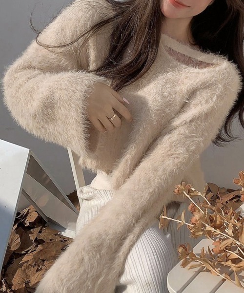 Miniministore(ミニミニストア)の「クロップド丈シャギーニット Vネック長袖(ニット/セーター・レディース・ダークパープル/ブラック/アイボリー/グレー/ブラウン/ベージュ/レッドパープル・FREE)」の11枚目の写真