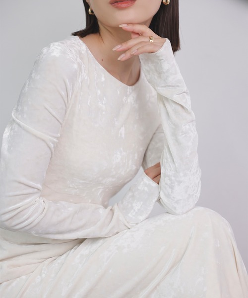 anuans（アニュアンス）の「クラッシュベロアナローワンピース  