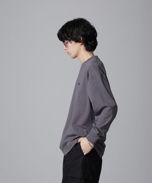 PENNEYS(ぺニーズ)の「PENNEYS/PENNEYS BLACK ワンポイントTシャツ長袖(Tシャツ/カットソー・メンズ・チャコール/ホワイト・M/L)」の10枚目の写真