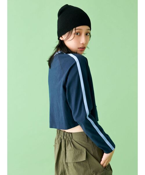 Ungrid（アングリッド）の「【WEB限定】サイドラインラグランロングスリーブTee（Tシャツ/カットソー・レディース・ピンク/アイボリー/ネイビー・FREE）」の5枚目の写真