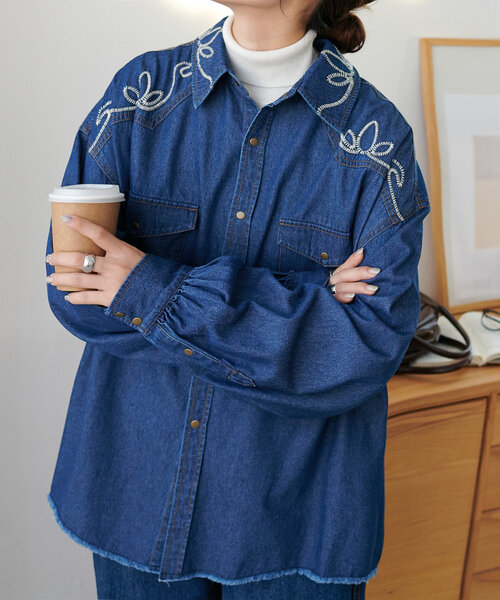 DISCOAT(ディスコート)の「デニム刺繍ウエスタンシャツ(シャツ/ブラウス・レディース・ネイビー/ブルー・FREE)」の22枚目の写真