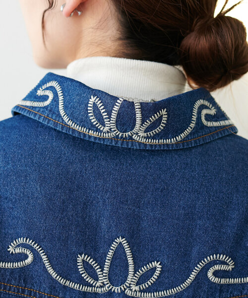 DISCOAT(ディスコート)の「デニム刺繍ウエスタンシャツ(シャツ/ブラウス・レディース・ネイビー/ブルー・FREE)」の18枚目の写真