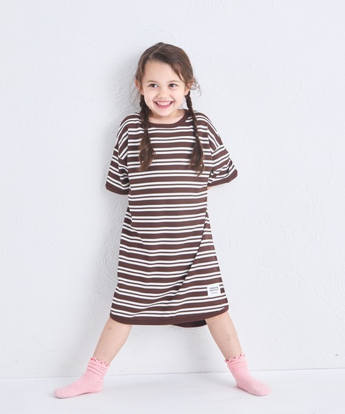 pairmanon(ペアマノン)の「【リンクコーデ】【ふんわりワッフル】ボーダー パイピングワンピース(ワンピース・キッズ・ホワイト系その他/ピンク系その他/ブラック系その他/ブラウン/ピンク系その他2・140/120/110/150/100/90/130)」の4枚目の写真