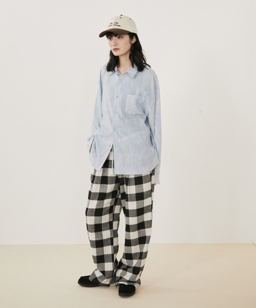 MERLOT（メルロー）の「オーバーサイズワッシャーカラーシャツ/秋服（シャツ/ブラウス・レディース・ブルー/イエロー・FREE）」の17枚目の写真