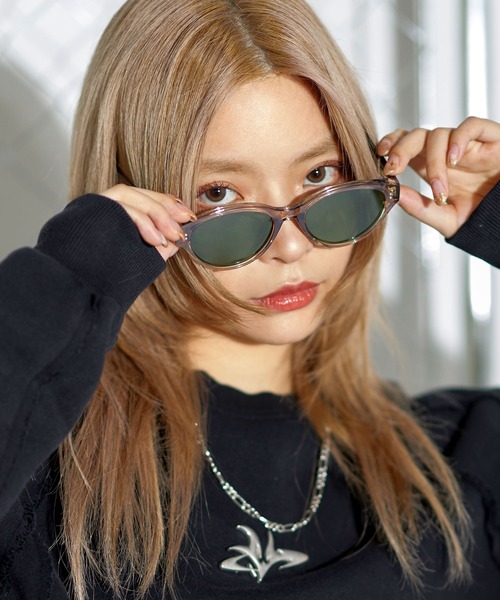 MSG(エムエスジー)の「ユニセックスデザインカラーレンズサングラス(サングラス・メンズ・グレー/ベージュ/ブラック/ブラウン系/ブラウン・F)」の5枚目の写真