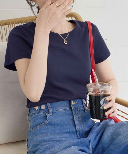 CHAN ME（チャンミ）の「ラウンドネック半袖Tシャツ（Tシャツ/カットソー・レディース・グレー/チャコールグレー/ブラック/ホワイト/ピンク/ネイビー・MEDIUM/LARGE/X-LARGE）」の5枚目の写真