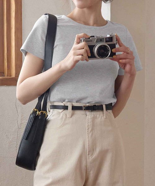 CHAN ME（チャンミ）の「ラウンドネック半袖Tシャツ（Tシャツ/カットソー・レディース・グレー/チャコールグレー/ブラック/ホワイト/ピンク/ネイビー・MEDIUM/LARGE/X-LARGE）」の4枚目の写真