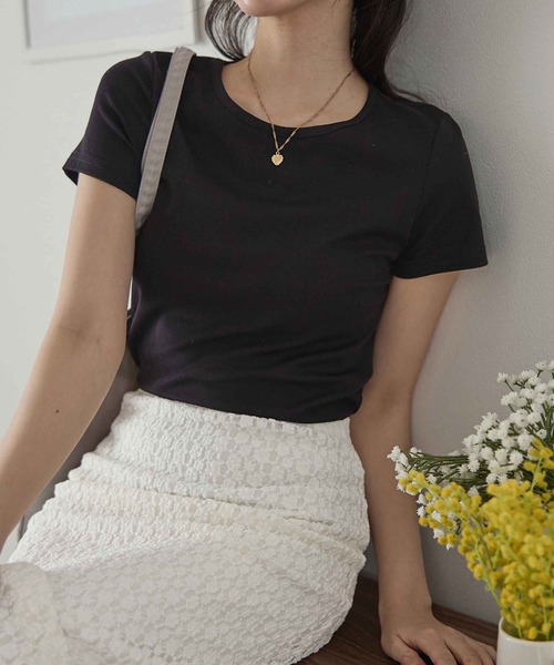 CHAN ME（チャンミ）の「ラウンドネック半袖Tシャツ（Tシャツ/カットソー・レディース・グレー/チャコールグレー/ブラック/ホワイト/ピンク/ネイビー・MEDIUM/LARGE/X-LARGE）」の2枚目の写真