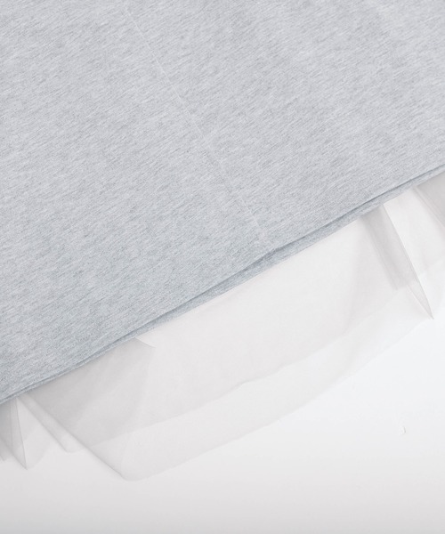 SUGAR BISKET（シュガービスケット）の「バックチュール 異素材切り替えプルオーバー（Tシャツ/カットソー・レディース・ホワイト/ブラック/グレー・フリー）」の4枚目の写真