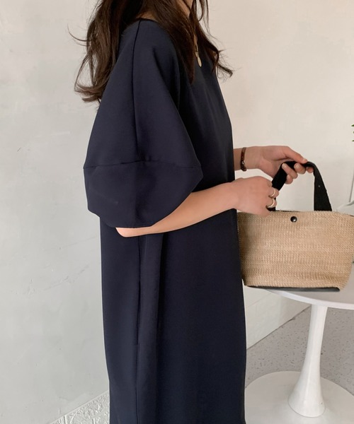 ABITOKYO(アビトーキョー)の「バックスリットバルーン袖ワンピース(ワンピース・レディース・アイボリー/ブラック/チャコールグレー/ベージュ/ネイビー・M/L/XL)」の8枚目の写真