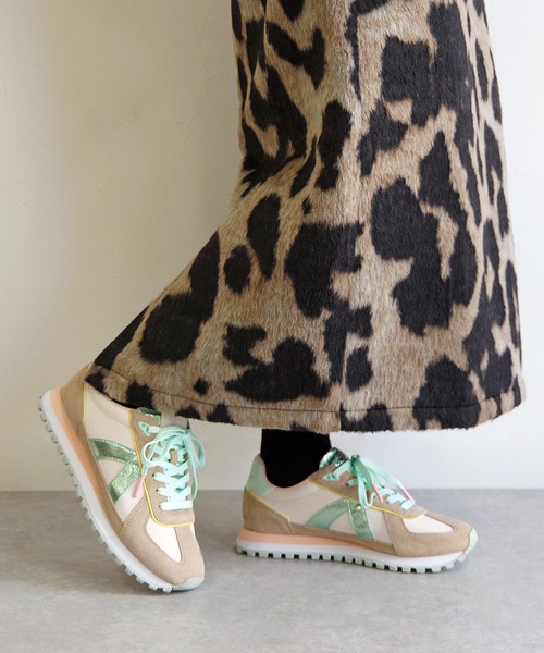 ASFVLT(アスファルト)の「ASFVLT (アスファルト) / ローカットスニーカー GATE(スニーカー・レディース・ブルー系/ベージュ系2/ベージュ系/レッド/グリーン/ホワイト/ベージュ系3/ブルー/ブラック/ベージュ系1/ホワイト×グレー/グレー×ピンク・40/39/38/37/41/45/44/43/42/36)」の17枚目の写真