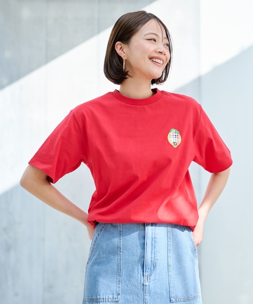 Arnold Palmer(アーノルドパーマー)の「レモンモチーフ シェア Tシャツ(Tシャツ/カットソー・レディース・ブラック/ホワイト/レッド・XS/S/M/L/LL)」の3枚目の写真