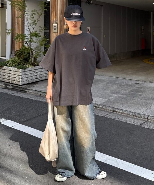 CIAOPANIC TYPY（チャオパニックティピー）の「【ojisan】ユニセックスワンポイントサガラ刺繍半袖Tee（Tシャツ/カットソー・レディース・イエロー/ホワイト系その他/ホワイト/チャコールグレー/グレー/ブラック系その他/ホワイト系その他2/グリーン系その他・LARGE/MEDIUM）」の15枚目の写真