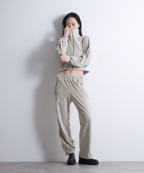 PARIS SAINT-GERMAIN(パリサンジェルマン)の「【Paris Saint-Germain / パリ・サン=ジェルマン】 PILE CROP TRACK JACKET(その他アウター・レディース・アイボリー/ネイビー・FREE)」の10枚目の写真