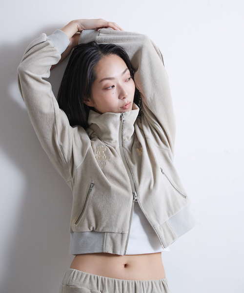 PARIS SAINT-GERMAIN(パリサンジェルマン)の「【Paris Saint-Germain / パリ・サン=ジェルマン】 PILE CROP TRACK JACKET(その他アウター・レディース・アイボリー/ネイビー・FREE)」の20枚目の写真