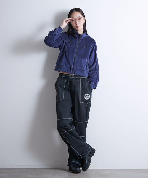 PARIS SAINT-GERMAIN(パリサンジェルマン)の「【Paris Saint-Germain / パリ・サン=ジェルマン】 PILE CROP TRACK JACKET(その他アウター・レディース・アイボリー/ネイビー・FREE)」の8枚目の写真