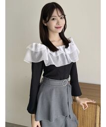 ショルダーフリルカットトップス