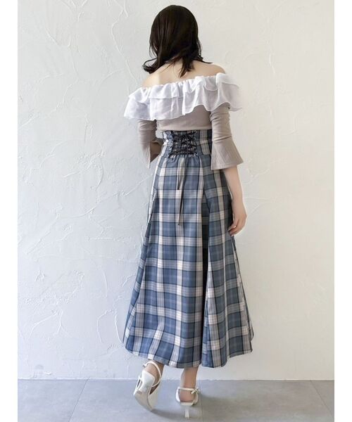 dazzlin（ダズリン）の「ショルダーフリルカットトップス（Tシャツ/カットソー・レディース・ピンク/ブラック/グレー/ブルー・FREE）」の19枚目の写真