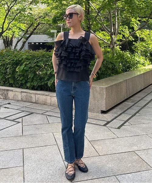 JENNE（ジェンヌ）の「ボリュームブーケブラウス（その他トップス・レディース・ブラック/ライトブルー・SMALL/MEDIUM/LARGE）」の3枚目の写真