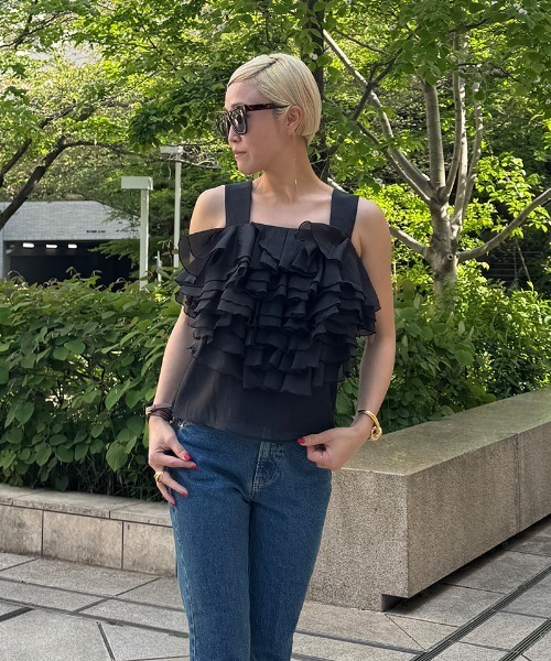 JENNE（ジェンヌ）の「ボリュームブーケブラウス（その他トップス・レディース・ブラック/ライトブルー・SMALL/MEDIUM/LARGE）」の7枚目の写真