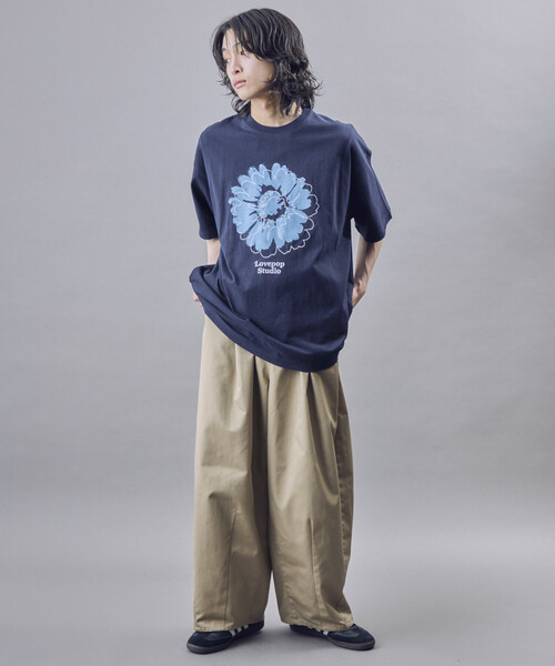 PUBLUX（パブリュクス）の「PUBLUX/パブリュクス Lovepop studio フラワー刺繍プリントTシャツ(限定展開)(UNISEX)（Tシャツ/カットソー・メンズ・ブラック/ネイビー/オフホワイト・SMALL/MEDIUM/LARGE）」の12枚目の写真
