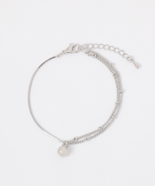 FOREVER 21（フォーエバー トゥエンティーワン）の「モチーフブレスレット（ブレスレット・レディース・シルバー・FREE）」の2枚目の写真