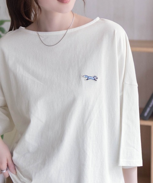 Mac-House(マックハウス)の「PENNEYS ワンポイントTシャツ(Tシャツ/カットソー・レディース・ホワイト/チャコールグレー/グレイッシュベージュ・M/L)」の4枚目の写真
