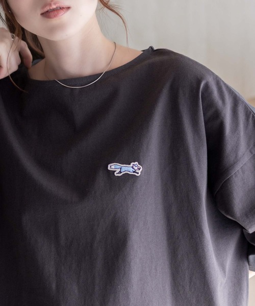 Mac-House(マックハウス)の「PENNEYS ワンポイントTシャツ(Tシャツ/カットソー・レディース・ホワイト/チャコールグレー/グレイッシュベージュ・M/L)」の12枚目の写真
