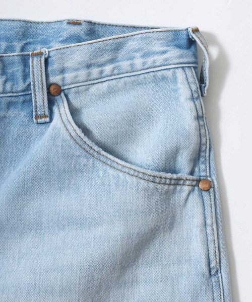 Wrangler(ラングラー)の「Wrangler(ラングラー)DENIM SHORTS/ヴィンテージウォッシュ・ダメージ加工デニムショーツ メンズ レディース ユニセックス/ジョーツ(デニムパンツ・メンズ・ライトインディゴブルー/インディゴブルー・M/L/XL/S)」の15枚目の写真